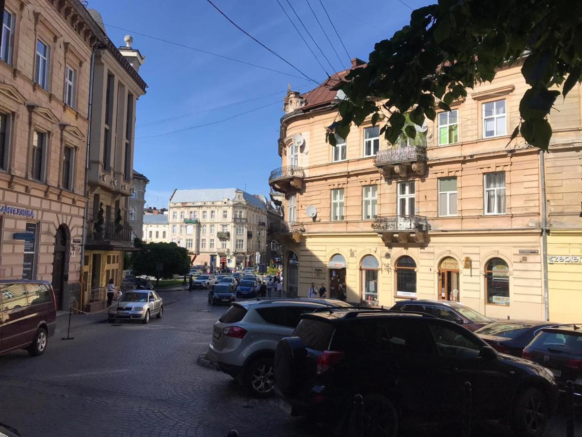 Apartments On Shevchenko Avenue Lemberg Exterior foto